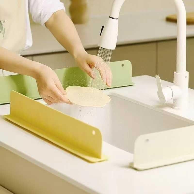Silicone Sink Splash Guard – Stop Water Spillage (Buy 1 Get 1 Free)